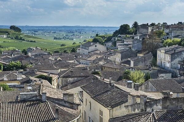 View over the UNESCO World Heritage Site, St. Emilion, Gironde, Aquitaine, France, Europe