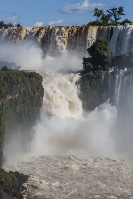 Framed Print : A view from the upper trail, Iguazu Falls National Park, UNESCO World Heritage Site Framed Print : A view from the upper trail, Iguazu Falls National Park, UNESCO World Heritage Site