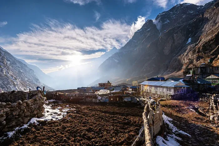 Framed Print : View on the vast Valley during sunset in Lang Tang Village, a high altitude village on the Lang Tang Valley Trek, Himalayas, Nepal, Asia Framed Print : View on the vast Valley during sunset in Lang Tang Village, a high altitude village on the Lang Tang Valley Trek, Himalayas, Nepal, Asia