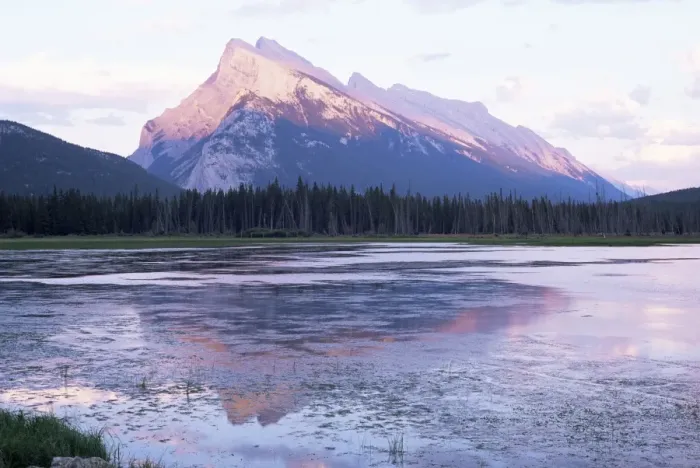 Framed Print : View across Vermilion Lakes to Mount Rundle, at sunset, Banff National Park Framed Print : View across Vermilion Lakes to Mount Rundle, at sunset, Banff National Park