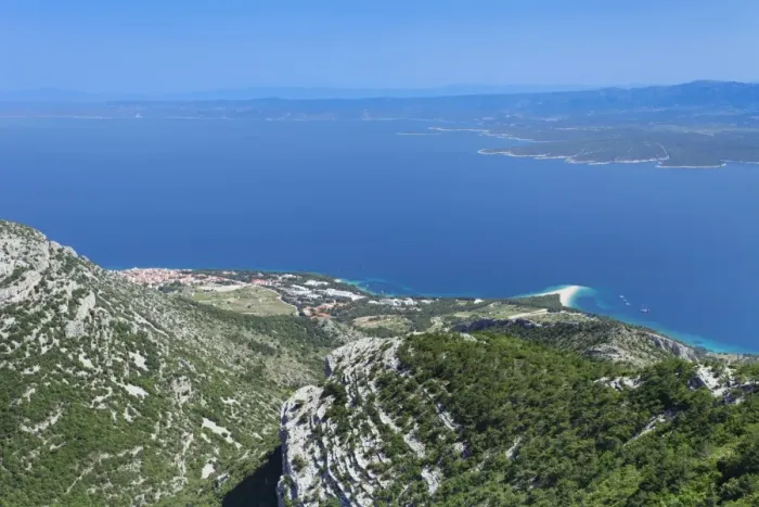 Framed Print : View from Vidova Gora to Bol, Zlatni Rat beach and Hvar Island, Brac island, Dalmatia, Croatia, Europe Framed Print : View from Vidova Gora to Bol, Zlatni Rat beach and Hvar Island, Brac island, Dalmatia, Croatia, Europe