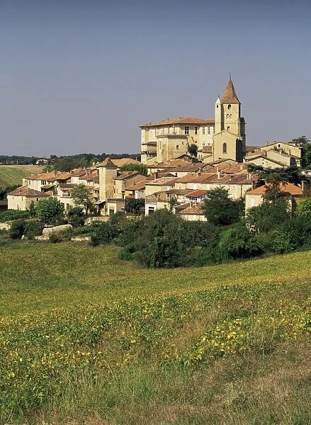 View of village, Lavardens, Gers, Midi Pyrenees, France, Europe