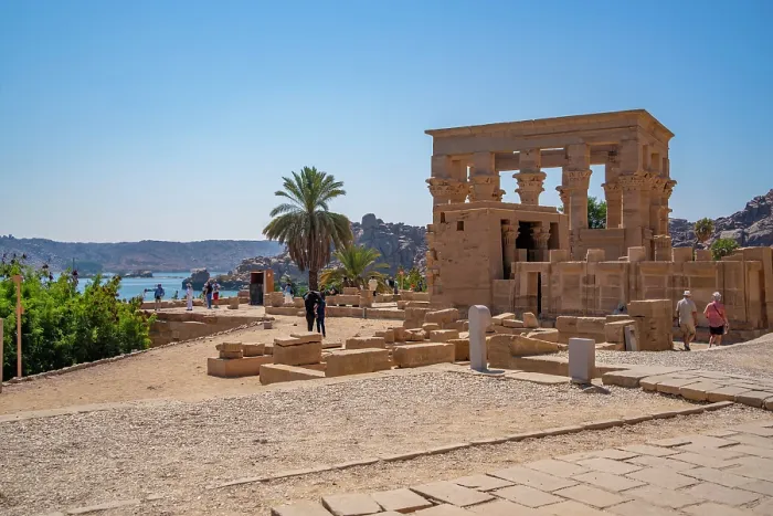 Framed Print : View of visitors at Temple at Philae on a sunny day, Aswan, Nubia, Egypt, North Africa, Africa Framed Print : View of visitors at Temple at Philae on a sunny day, Aswan, Nubia, Egypt, North Africa, Africa