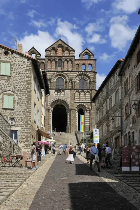 Framed Print : View of the west front of the Cathedral of Notre Dame, Le Puy en Velay Framed Print : View of the west front of the Cathedral of Notre Dame, Le Puy en Velay