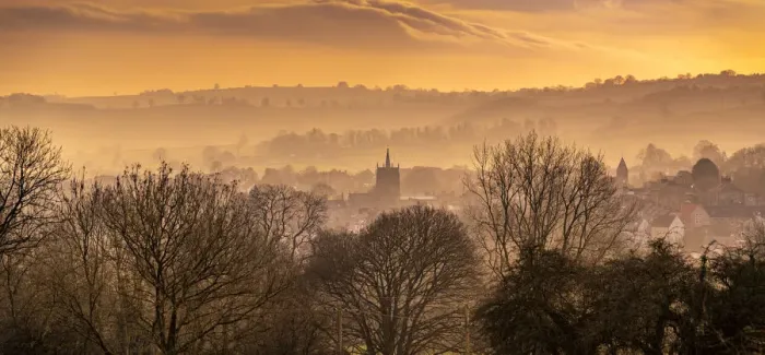 Framed Print : View of Wirksworth Market Town during winter at sunset, near Matlock, Derbyshire Dales, Derbyshire, England, United Kingdom, Europe Framed Print : View of Wirksworth Market Town during winter at sunset, near Matlock, Derbyshire Dales, Derbyshire, England, United Kingdom, Europe
