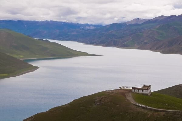 View over Yamdrok Lake one of the three largest sacred lakes in Tibet, Tibet, China, Asia