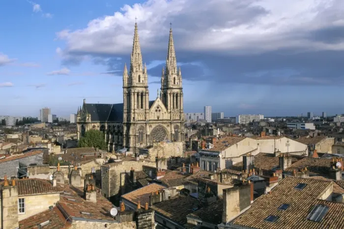 Framed Print : Views of the roofs of the Quartier des Chartrons, town of Bordeaux, Gironde Framed Print : Views of the roofs of the Quartier des Chartrons, town of Bordeaux, Gironde