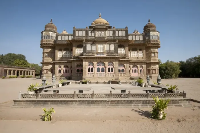 Framed Print : Vijay Vilas Palace, built from red sandstone for the Maharao of Kutch during the 1920s Framed Print : Vijay Vilas Palace, built from red sandstone for the Maharao of Kutch during the 1920s
