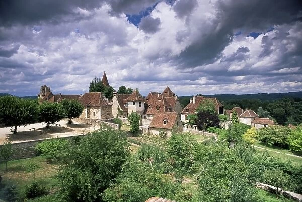 The village amidst the verdant surroundings of the Dordogne valley, Carennac