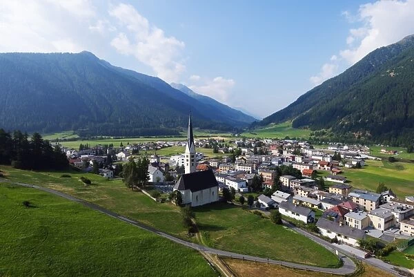 Village church, Zernez, Engadine, Graubunden, Switzerland, Europe