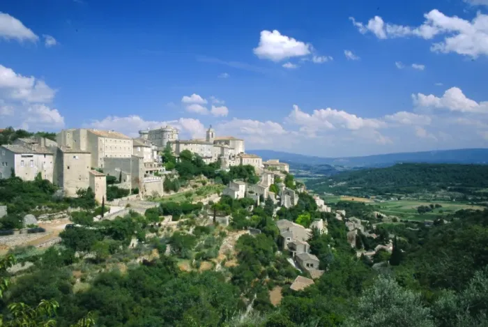 Framed Print : Village of Gordes, perched above the Luberon countryside, Vaucluse, Provence Framed Print : Village of Gordes, perched above the Luberon countryside, Vaucluse, Provence