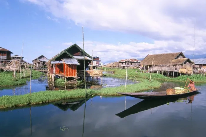 Framed Print : Village, Inle Lake, Shan State, Myanmar (Burma), Asia