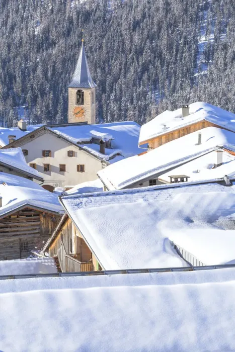 Framed Print : Village of Latsch after a snowfall, Bergun, Albula Valley, District of Prattigau / Davos Framed Print : Village of Latsch after a snowfall, Bergun, Albula Valley, District of Prattigau / Davos