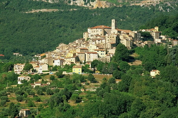 Village of Le-Bar-sur-Loup above the Loup Valley, Alpes-Maritimes, Provence