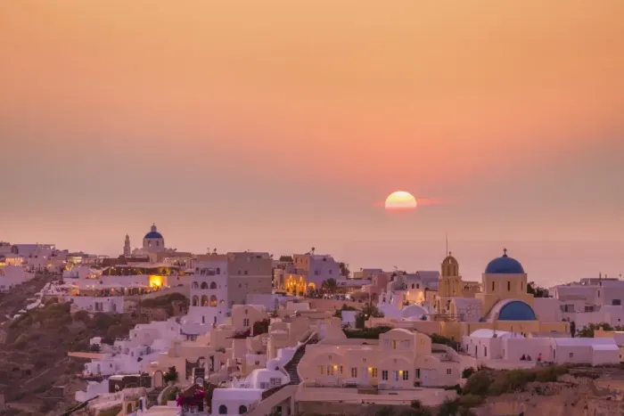 Framed Print : The village of Oia in the evening at sunset, Santorini (Thira) Cyclades Islands, Greek Islands, Greece, Europe Framed Print : The village of Oia in the evening at sunset, Santorini (Thira) Cyclades Islands, Greek Islands, Greece, Europe