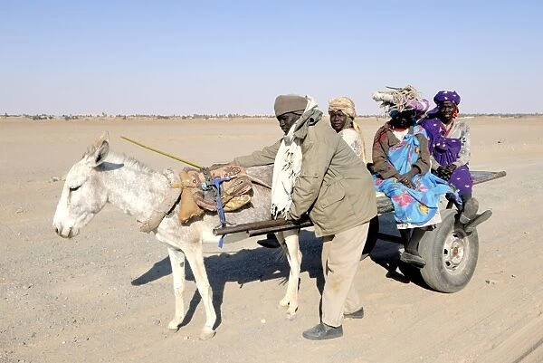 Villagers, Nubian Desert