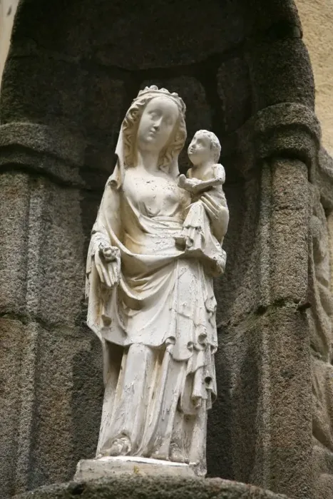 Framed Print : Virgin and child, St. Malo, Ille-et-Vilaine, Brittany, France, Europe Framed Print : Virgin and child, St. Malo, Ille-et-Vilaine, Brittany, France, Europe