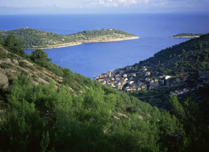 Framed Print : Vis, Croatia, Dalmatia, Dalmatian Coast, Europe Framed Print : Vis, Croatia, Dalmatia, Dalmatian Coast, Europe