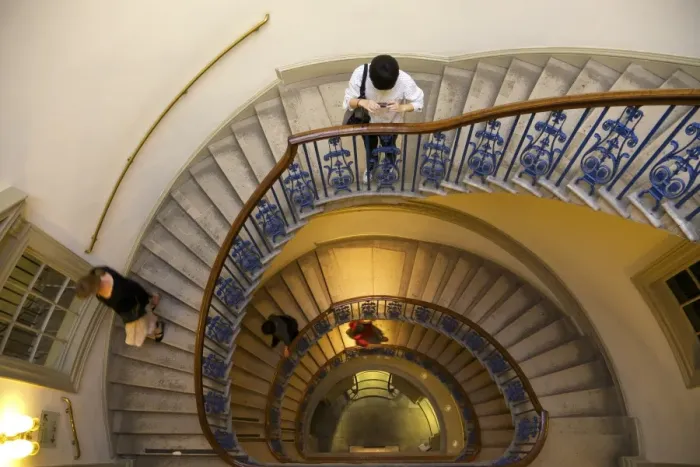 Framed Print : Visitors on circular stairway, Courtauld Galleries, Somerset House, London Framed Print : Visitors on circular stairway, Courtauld Galleries, Somerset House, London