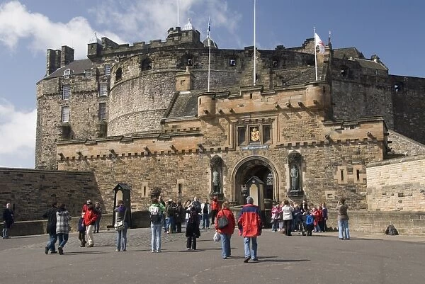 Visitors at the entrance to Edinburgh Castle, Edinburgh, Lothian, Scotland