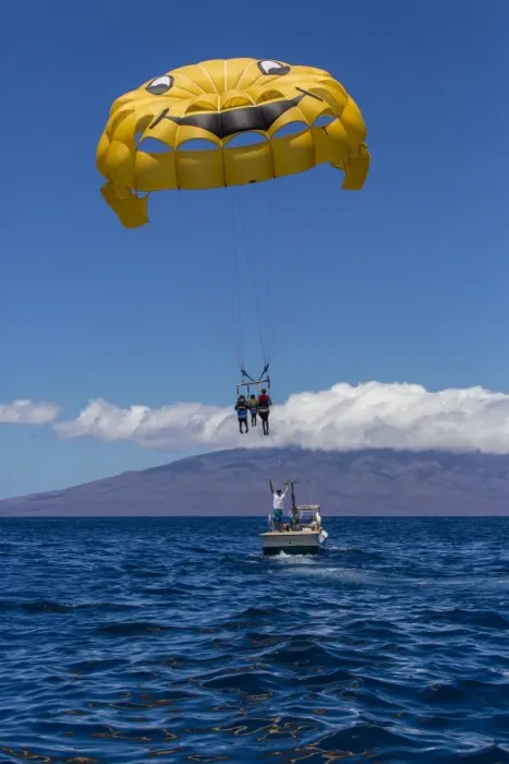Framed Print : Visitors parasailing in the AuAu Channel, Maui, Hawaii, United States of America, Pacific Framed Print : Visitors parasailing in the AuAu Channel, Maui, Hawaii, United States of America, Pacific
