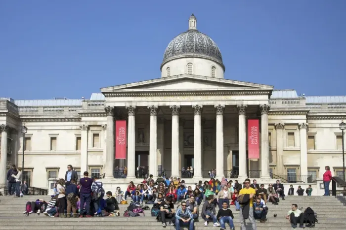 Framed Print : Visitors and tourists outside the National Gallery, Trafalgar Square, London, England, United Kingdom, Europe Framed Print : Visitors and tourists outside the National Gallery, Trafalgar Square, London, England, United Kingdom, Europe