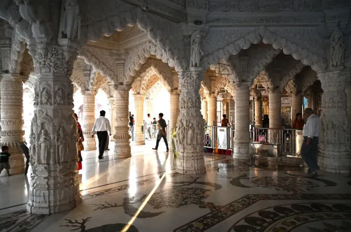 Framed Print : Visitors to the white marble Swaminarayan temple, built following the 2001 earthquake Framed Print : Visitors to the white marble Swaminarayan temple, built following the 2001 earthquake