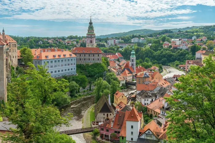 Framed Print : Vltava River by State Castle and Chateau Cesky Krumlov in town, UNESCO World Heritage Site, Cesky Krumlov, South Bohemian Region, Czech Republic (Czechia), Europe Framed Print : Vltava River by State Castle and Chateau Cesky Krumlov in town, UNESCO World Heritage Site, Cesky Krumlov, South Bohemian Region, Czech Republic (Czechia), Europe