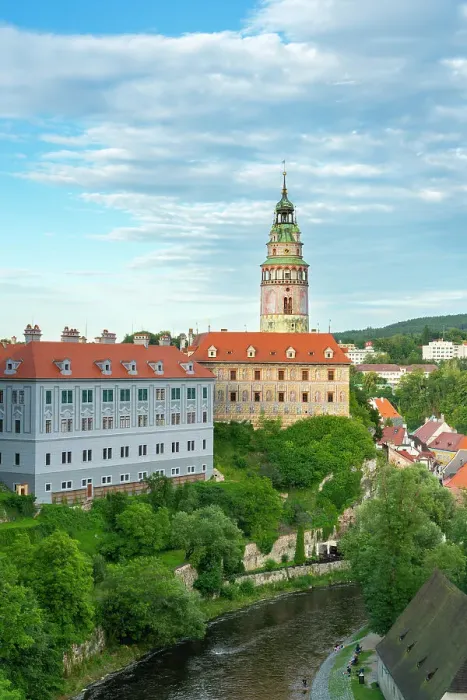 Framed Print : Vltava River by State Castle and Chateau Cesky Krumlov in town, UNESCO World Heritage Site, Cesky Krumlov, South Bohemian Region, Czech Republic (Czechia), Europe Framed Print : Vltava River by State Castle and Chateau Cesky Krumlov in town, UNESCO World Heritage Site, Cesky Krumlov, South Bohemian Region, Czech Republic (Czechia), Europe