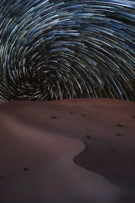 Framed Print : Vortex star trail in the Rub al Khali desert in Oman, Rub al Khali, Oman, Middle East Framed Print : Vortex star trail in the Rub al Khali desert in Oman, Rub al Khali, Oman, Middle East