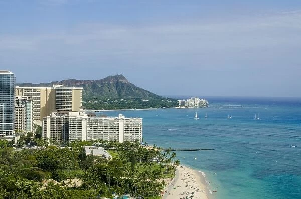 Waikiki Beach and Diamond Head, Waikiki, Honolulu, Oahu, Hawaii, United States of America