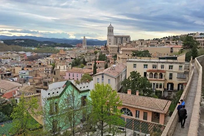 Framed Print : Walking on the ramparts of the old city of Girona, Catalonia, Spain, Europe Framed Print : Walking on the ramparts of the old city of Girona, Catalonia, Spain, Europe