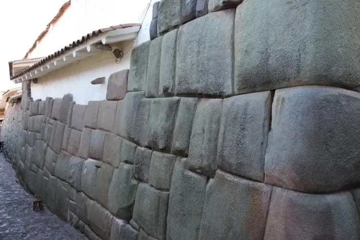 Framed Print : Wall of house made up of part Inca craftmanship and part Spanish workmanship, Cuzco Framed Print : Wall of house made up of part Inca craftmanship and part Spanish workmanship, Cuzco