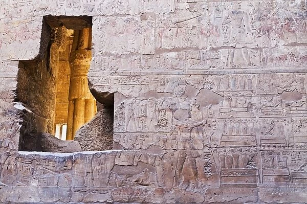 Detail of wall at Luxor Temple, Luxor, Thebes, UNESCO World Heritage Site