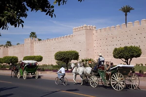 Walls of the Old City and Medina, Marrakesh, Morocco, North Africa, Africa