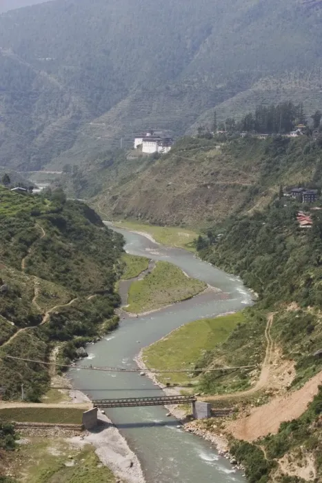Framed Print : Wangdue Phodrang, Puna Tsang River, Bhutan, Asia Framed Print : Wangdue Phodrang, Puna Tsang River, Bhutan, Asia