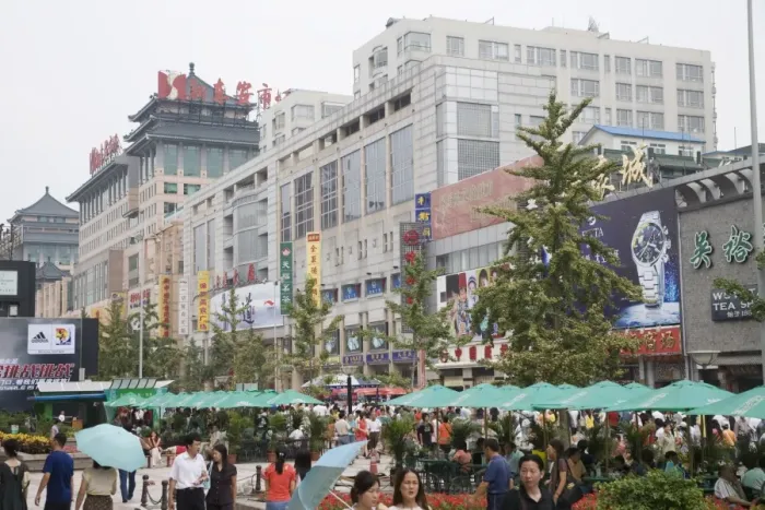 Framed Print : Wangfungjing Road, Beijing, China, Asia Framed Print : Wangfungjing Road, Beijing, China, Asia