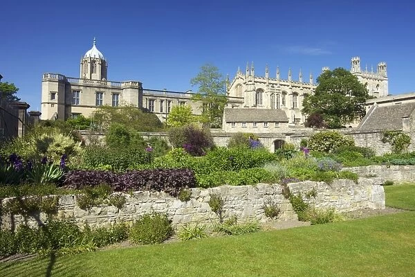 War Memorial Garden, Christ Church College, Oxford University, Oxford, England