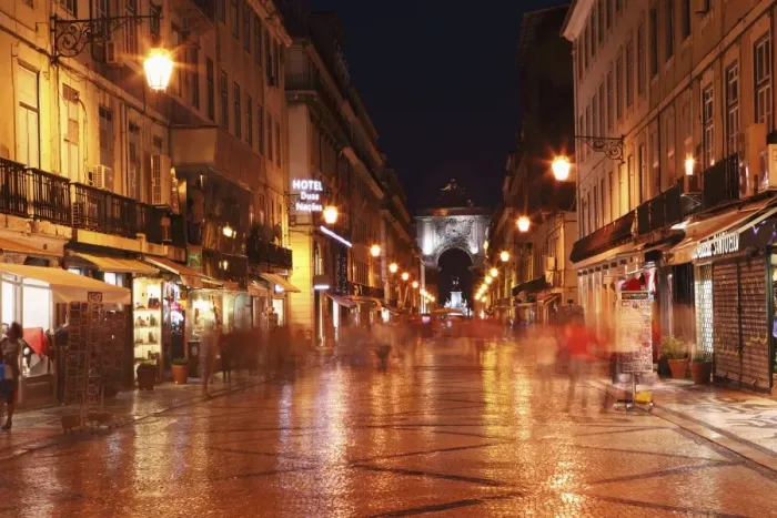 Framed Print : Warm summers night on the cobbled Rua Augusta, leading to Arch of Rua Augusta, in the Baixa district of Lisbon, Portugal, Europe Framed Print : Warm summers night on the cobbled Rua Augusta, leading to Arch of Rua Augusta, in the Baixa district of Lisbon, Portugal, Europe