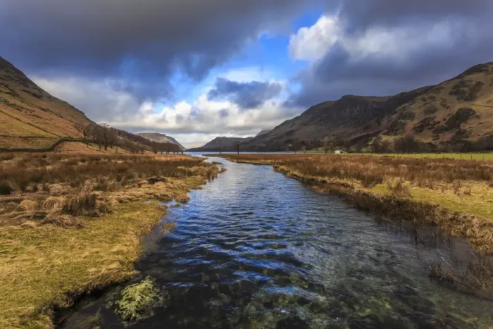 Framed Print : Warnscale Beck flows to Buttermere, from Peggys Bridge in winter, Lake District National Park Framed Print : Warnscale Beck flows to Buttermere, from Peggys Bridge in winter, Lake District National Park