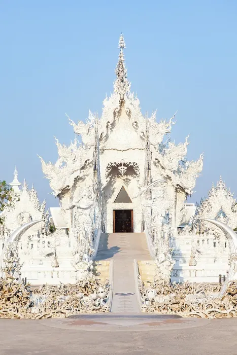 Framed Print : Wat Rong Khun, the famous White Temple, Chiang Rai, Thailand Framed Print : Wat Rong Khun, the famous White Temple, Chiang Rai, Thailand