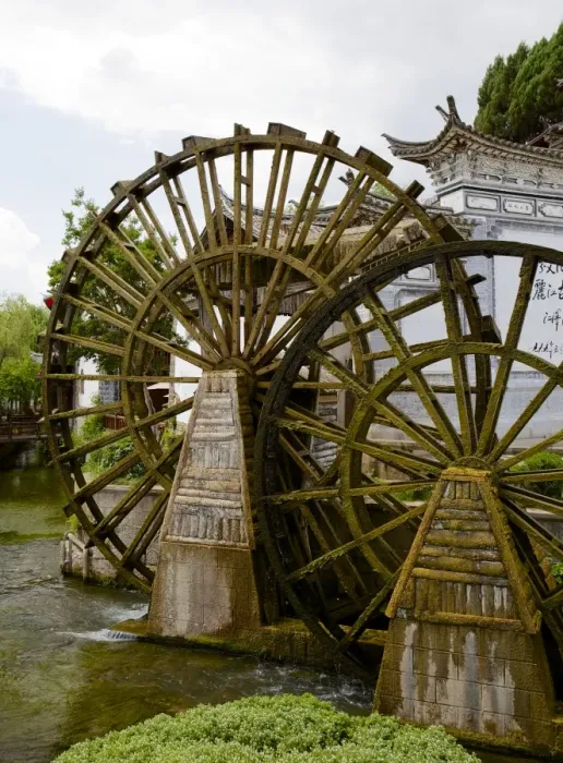 Framed Print : Water mill in the Old Town, Lijiang, UNESCO World Heritage Site, Yunnan Province, China, Asia Framed Print : Water mill in the Old Town, Lijiang, UNESCO World Heritage Site, Yunnan Province, China, Asia