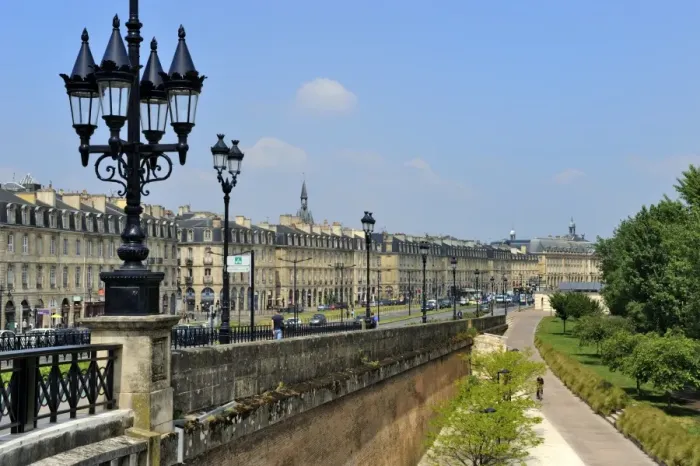 Framed Print : Waterfront buildings known as the Quays, Bordeaux, UNESCO World Heritage Site, Gironde, Aquitaine, France, Europe Framed Print : Waterfront buildings known as the Quays, Bordeaux, UNESCO World Heritage Site, Gironde, Aquitaine, France, Europe