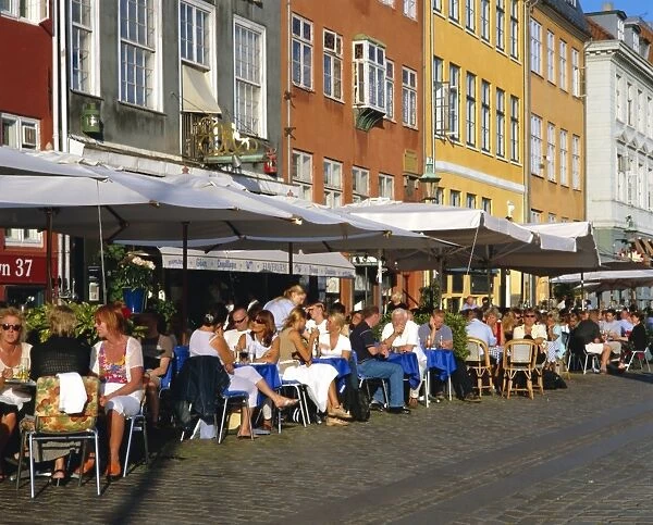 Waterfront cafes, Nyhavn, Copenhagen, Denmark, Europe