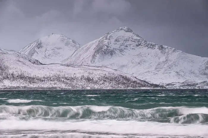 Framed Print : Waves on Grotfjord (Grotfjorden) Beach in winter, Kvaloya Island, near Tromvik, Troms og Finnmark County, Norway, Scandinavia, Europe Framed Print : Waves on Grotfjord (Grotfjorden) Beach in winter, Kvaloya Island, near Tromvik, Troms og Finnmark County, Norway, Scandinavia, Europe