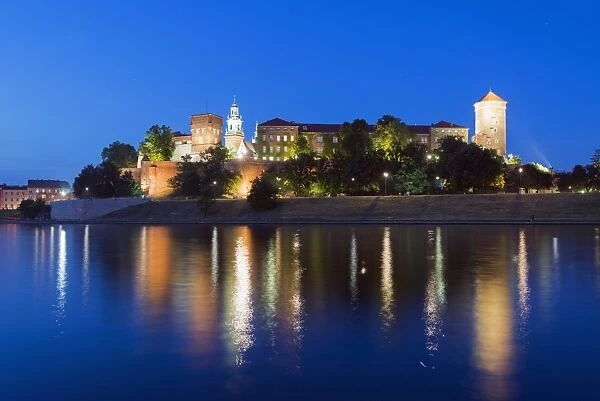 Wawel Hill Castle and Cathedral, Vistula River, UNESCO World Heritage Site, Krakow, Malopolska, Poland, Europe