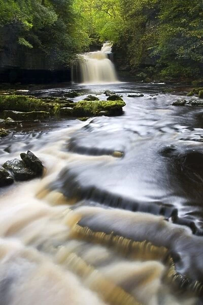 West Burton Waterfall, West Burton, Wensleydale, Yorkshire Dales National Park