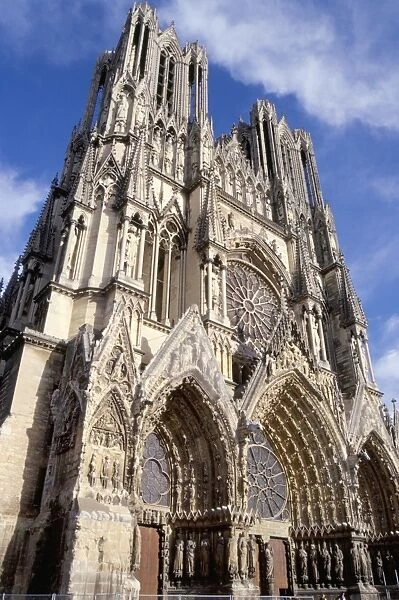 West front of Reims cathedral, dating from 13th and 14th centuries, UNESCO World Heritage Site