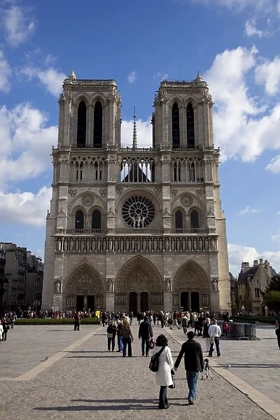 Western facade, Notre Dame, UNESCO World Heritage Site, Paris, France, Europe