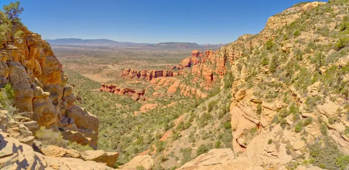 Framed Print : Western view of Sedona from the saddle section of Bear Mountain just past the 1st Peak Framed Print : Western view of Sedona from the saddle section of Bear Mountain just past the 1st Peak